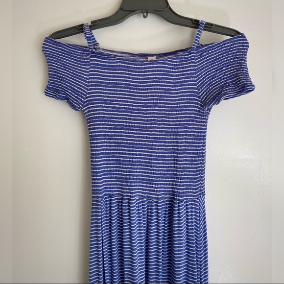 Periwinkle Striped Maxi Dress - Picture 4 of 6
